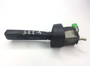 Világítás- és irányjelző kapcsoló volvo 20797836, 20701049, 21670857, 20797838, 70351733, 3944025, 70351744, 20399170, 20479584