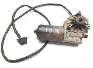Volvo 8143408 1063838 11 szélvédő törlőmotor