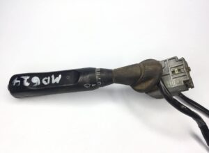Szélvédő törlőkapcsoló mercedes-benz a6735400745 / a6735400645