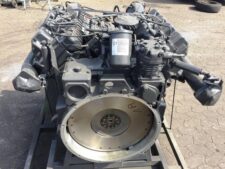 Mercedes OM442 motor és alkatrészek