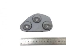 Iveco kiegészítő világítás kapcsoló (41221065, 41221066, 504096695, 504096696, 504096697, 41221013)