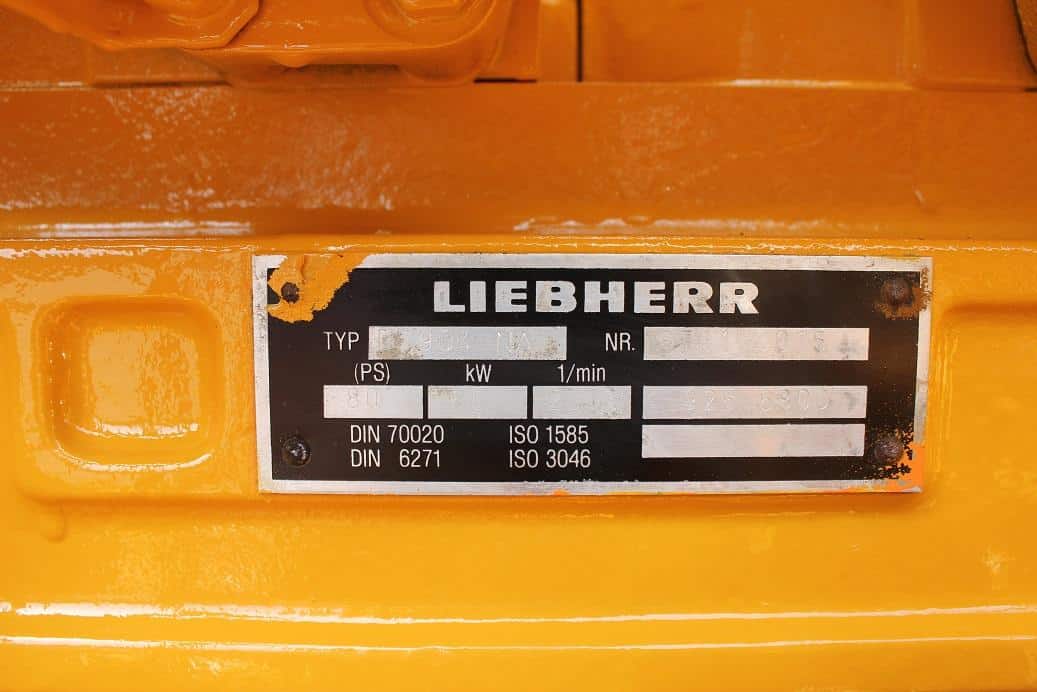 Használt Liebherr D904 NA motor – sárga