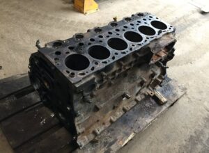 Üres motorblokk mercedes teherautóhoz 9060100406