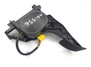 Gyorsítópedál pozícióérzékelővel mercedes a9413000104