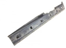 Jobb oldali intercooler oldalsó porvédő Volvo 20484916