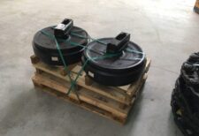 Vezetőkerék (Idler) Kubota minikotróhoz KX151, KX161-2, KX19