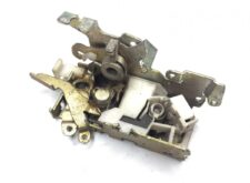 Jobb oldali ajtózár Mercedes A9737200835 / A9017200435 / A9437200435 / A0007206635 / A0007206835 / 9437200435 / 9737200835 / 9017200435 / 0007206635
