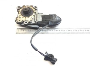 Jobb oldali ablakemelő motor renault