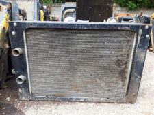 Volvo A25D hűtőradiátor apa