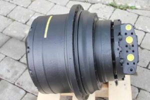 Végáttétel hidromotorral doosan 220-hoz