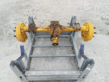 Sárga Zettelmeyer ZL 500 géptengely, fém tartón