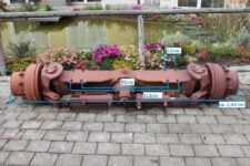Első-hátsó tengely Liebherr A922 kotrógéphez – méretek: 91x112x243 cm