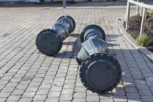 Tengely liebherr l551 használt – 2 db-os készlet