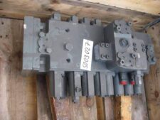 Új vezérlőegység Liebherr R308/R310-hez – Kód 4205027
