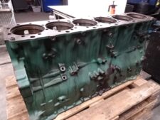 Volvo D12C D 20451181 használt motorblokk