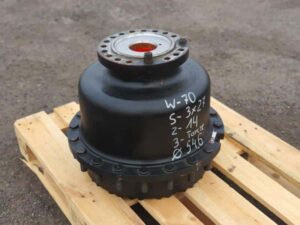 Első homlokrakodó agy w-70, s-3×27, z-14, 3 fog, ø 546