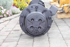 Keréktárcsa caterpillar 212 kotrógéphez