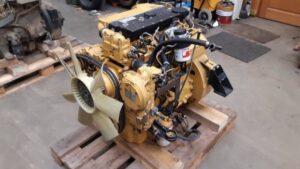 Caterpillar 3054 diesel motor raklapra