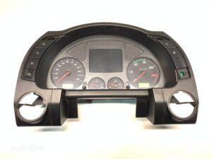 Iveco stralis műszerfal órák – kód 5801938082