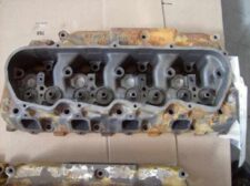 Hengerfej Caterpillar 3204 motorhoz
