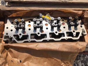 Caterpillar 3408 motor hengerfej – elölnézet, csomagolásban