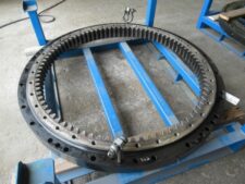 Forgókorona Caterpillar 324E kotrógéphez