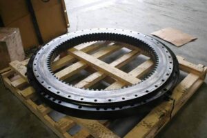 Forgókorona caterpillar 365c kotrógéphez