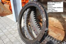 Hitachi ZX 140W BJ 2010 forgókorona, használt, 30/36 lyuk, 88 fog, külső/belső átmérő 109/86 cm, szélesség 70 mm, foghossz 70 mm