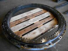 Forgókorona Hitachi ZX250 – használt, bontott alkatrész