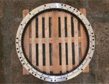 Forgókorona Komatsu PC210 PC240 kotrógépekhez