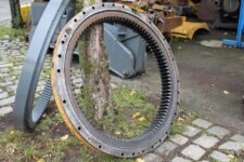 Liebherr R 922 forgókorona használt