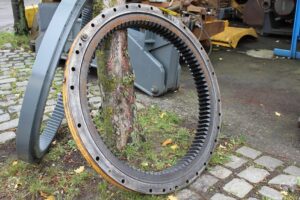 Liebherr r 922 forgókorona használt