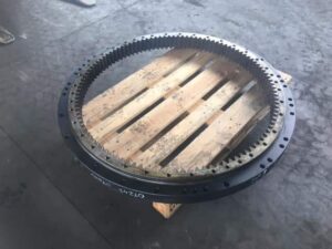 Forgókorona caterpillar 323d kotrógéphez
