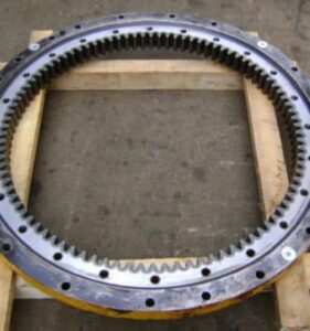 Forgókorona komatsu pc750-12 kotrógéphez