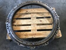 Forgókorona Komatsu PC 180-7K kotrógéphez