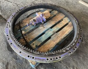 Fordítókoszorú komatsu pc228 kotrógéphez