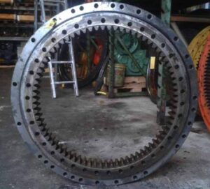 Forgókorona caterpillar 307 – nehézgép alkatrész, pótalkatrészek