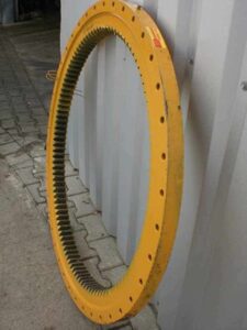 Forgókorona caterpillar e320 kotrógéphez