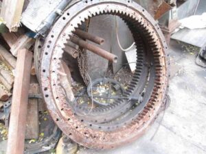Forgókorona hyundai r290 kotrógéphez – használt alkatrész