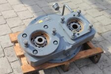 Csatlakozó Hidraulikaszivattyú Motor Liebherr L574