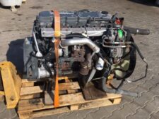 DAF CF 65 motor használt – jó állapotban, raklapon, azonnal elérhető