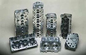 Hengerfej komatsu motor s6d108-1, saa6d102e-2 és saa6d102e-p130 modellekhez