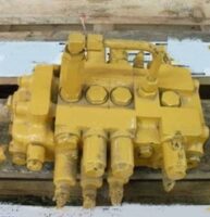 Hidraulikus elosztó Komatsu PC15-12 minikotróhoz