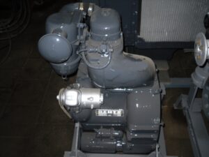 Deutz f1l712 motor és elérhető cserealkatrészek eladó