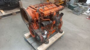 Deutz bf4l1011f használt motor, pe paletă