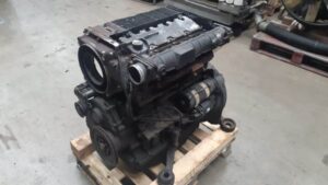 Használt deutz f4l2011 motor raklapon