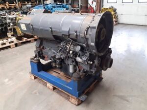 Motor deutz f5l413fr felújított – 12 hengeres