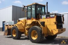 Caterpillar 924F homlokrakodó bontás