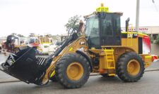 Caterpillar 930H homlokrakodó bontott alkatrészek