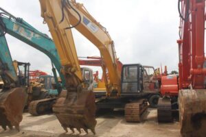 Kobelco sk220 kotrógép bontás